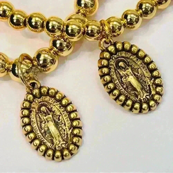 14K Gold Filled Bracelet w/ Antiqued Mary Medal - Picture 2 of 3